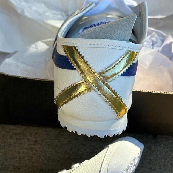 Onitsuka Tiger red, blue, and gold - Picture 3 of 6